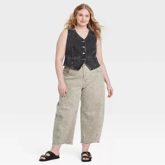 NWT Black Denim Vest Size 22 - Picture 3 of 3